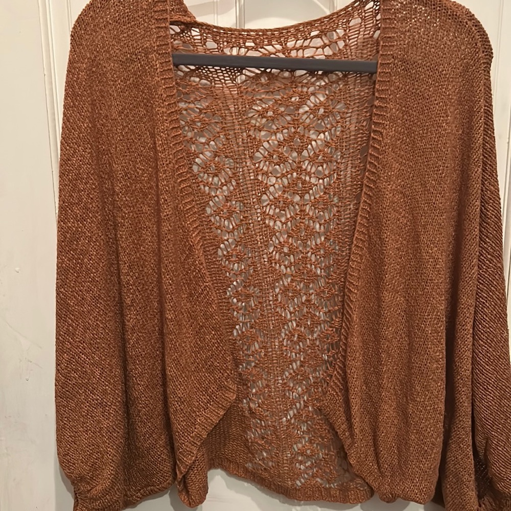 Akeni and Kin OS sweater
